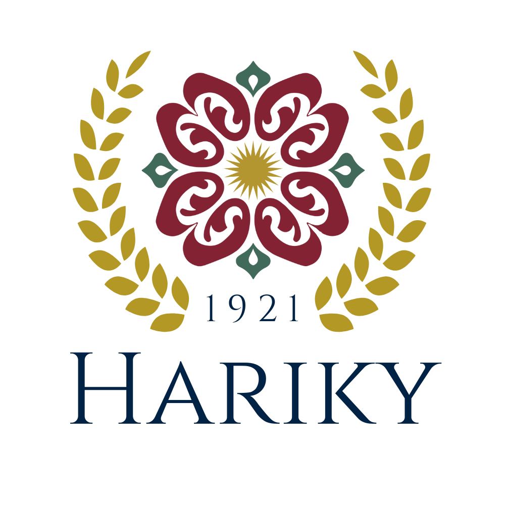 Hariky Tee