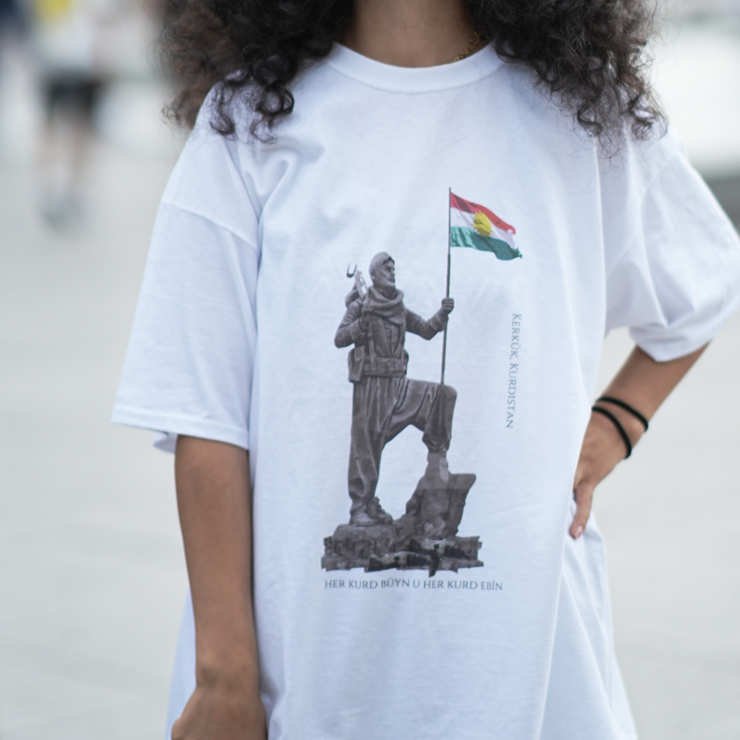 T-Shirt Pêşmerge Statue